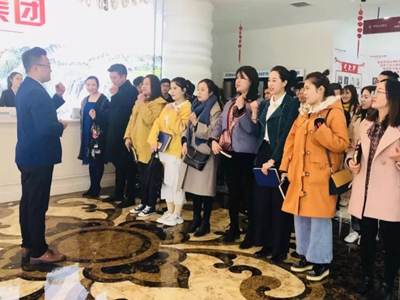 熱烈歡迎丨昌禾商學(xué)院，柔然彩虹隊光臨寧夏昌禾裝飾參觀學(xué)習(xí)！